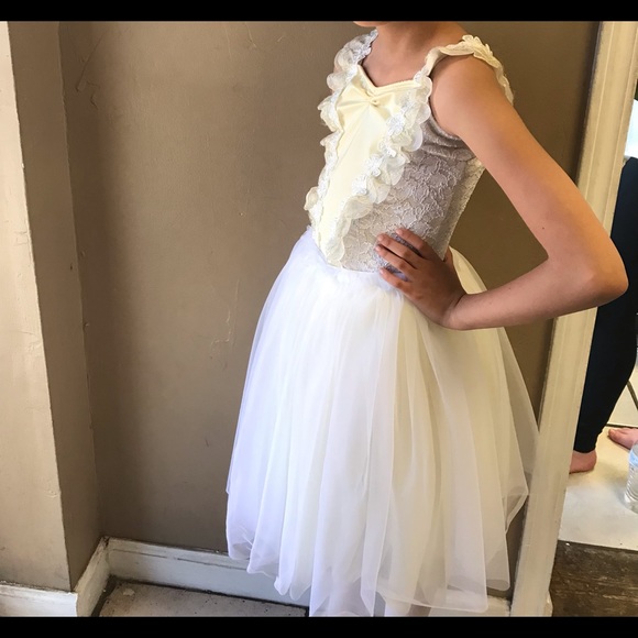 Beautiful girls dress - Picture 4 of 5